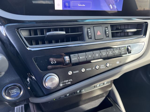 2023 Lexus ES