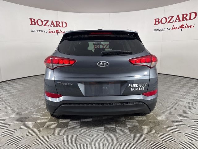 2017 Coliseum Gray Hyundai Tucson SE Plus FWD SUV