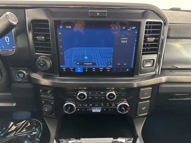 2025 Glacier Gray Metallic Tri-Coat Ford Super Duty F-250 SRW Lariat 4X4 Truck