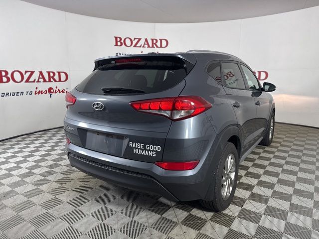 2017 Coliseum Gray Hyundai Tucson SE Plus FWD SUV