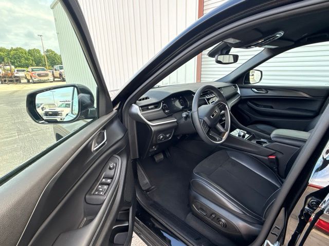 2024 Jeep Grand Cherokee L Altitude:46914A