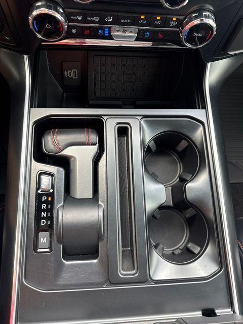 2025 Ford F-150 Raptor:B02492