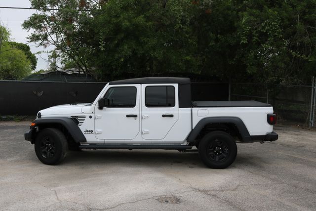 Used Car 2022 Jeep Gladiator  Sport For Sale Under $35,000 In Austin, Texas