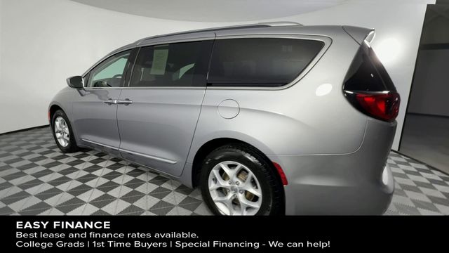 Used 2017 Chrysler Pacifica For Sale in Indianapolis, IN