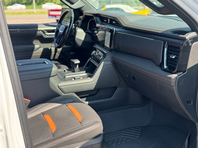2022 GMC Sierra 1500 AT4 - Summit White exterior view 15