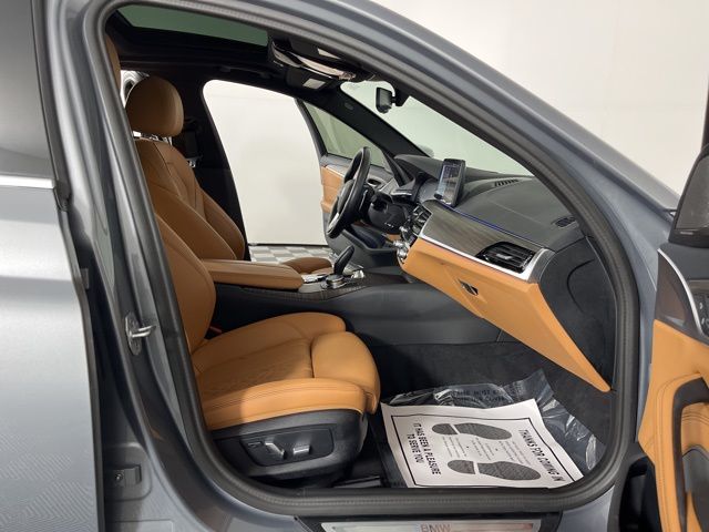 2023 Skyscraper Gray Metallic BMW 5 Series 540i RWD Sedan