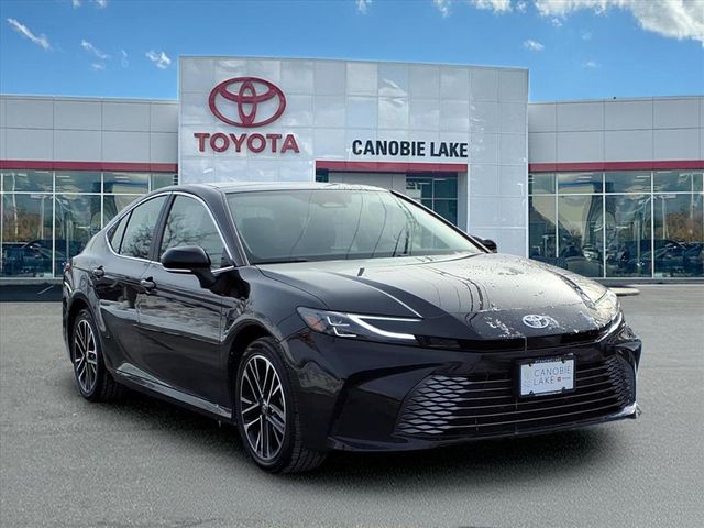 2025 Toyota Camry SE AWD