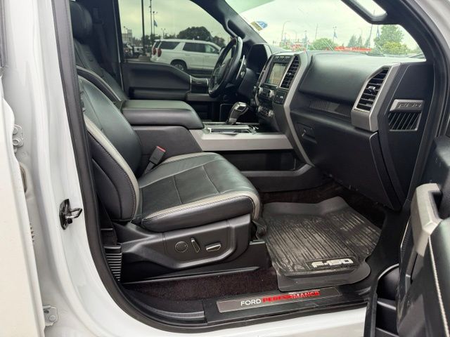 2017 Avalanche Ford F-150 Raptor 4X4 Truck