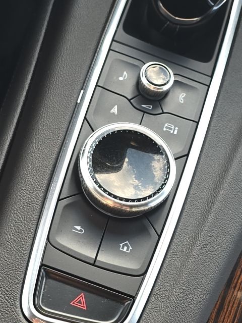 2024 Cadillac Escalade ESV Premium:C02484