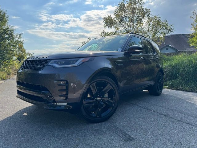 2026 Land Rover Discovery P300 Dynamic SE AWD