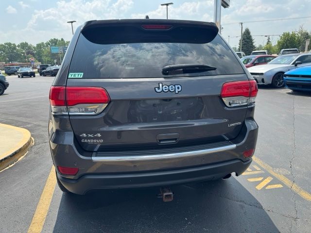 Used 2018 Granite Crystal Metallic Clearcoat Jeep Limited image 8