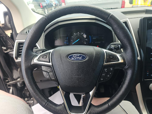 2024 Gray Metallic Ford Edge SEL AWD SUV