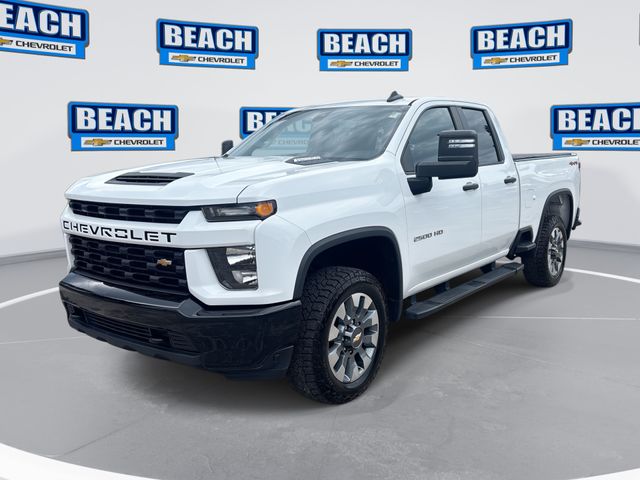 Summit White 2023 Chevrolet Silverado 2500HD Custom Double Cab 4WD Pickup Truck Four-Wheel Drive Automatic
