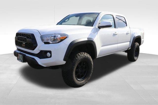 2022 Toyota Tacoma TRD Off-Road 22