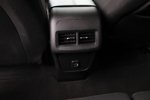 Used 2022 Black GMC SLE image 21