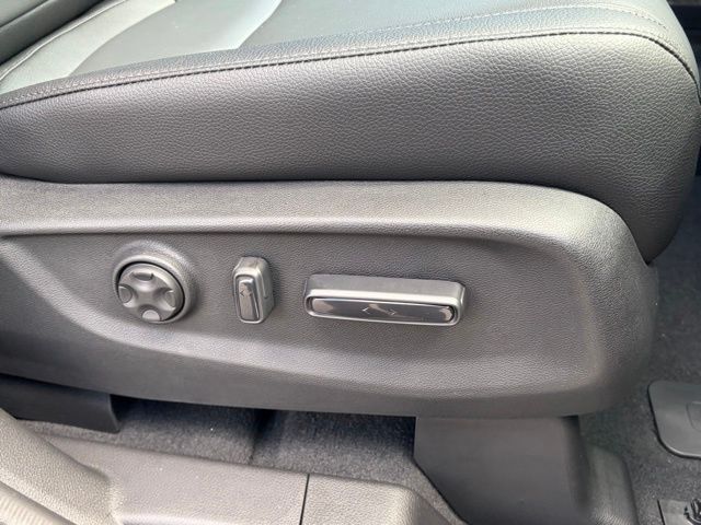 new 2026 Honda Odyssey car, priced at $42,076