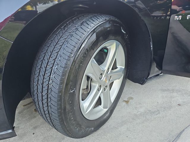 Used 2024 Black Chevrolet LS image 29