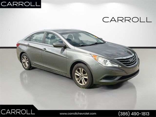 Harbor Gray Metallic 2013 Hyundai Sonata Sedan Front-Wheel Drive 6-Speed Automatic