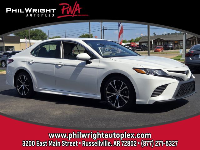 Super White 2020 Toyota Camry Sedan Front-Wheel Drive 8-Speed Automatic