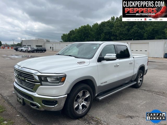Ivory White Tri-Coat Pearlcoat 2019 RAM 1500 Laramie Crew Cab RWD Pickup Truck 4X2 8-Speed Automatic