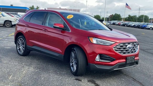 2022 Ford Edge Titanium 2