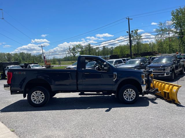 2019 Ford F-250SD XLT - Blue exterior view 8