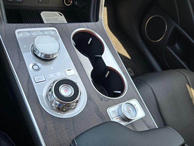 2027 Genesis GV80