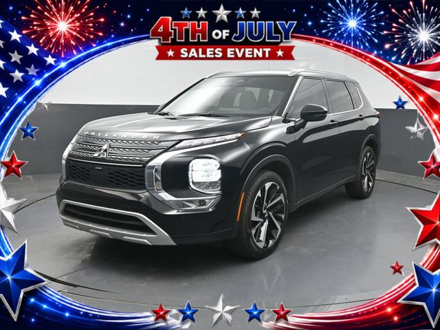 Black 2024 Mitsubishi Outlander SUV / Crossover Front-Wheel Drive Continuously Variable Transmission
