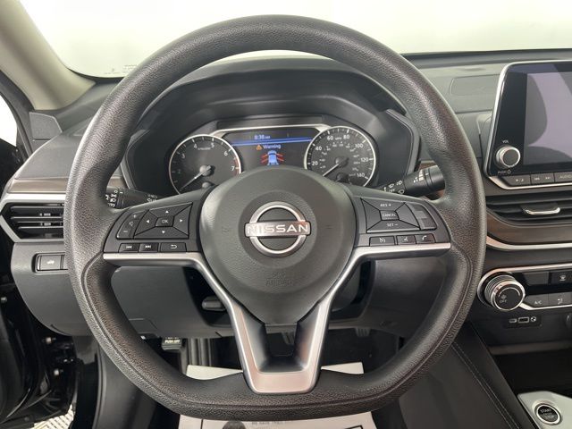 2023 Nissan Altima 2.5 SV 20