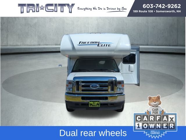2023 Ford E-450 photo 10