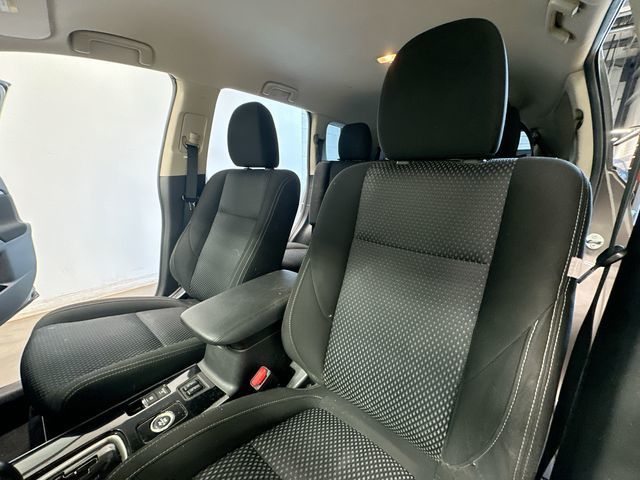 2018 Mitsubishi Outlander SE  at Subaru and VW of Moon Township