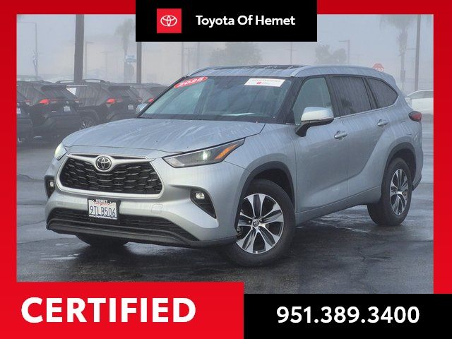 2025 Toyota Highlander XLE FWD