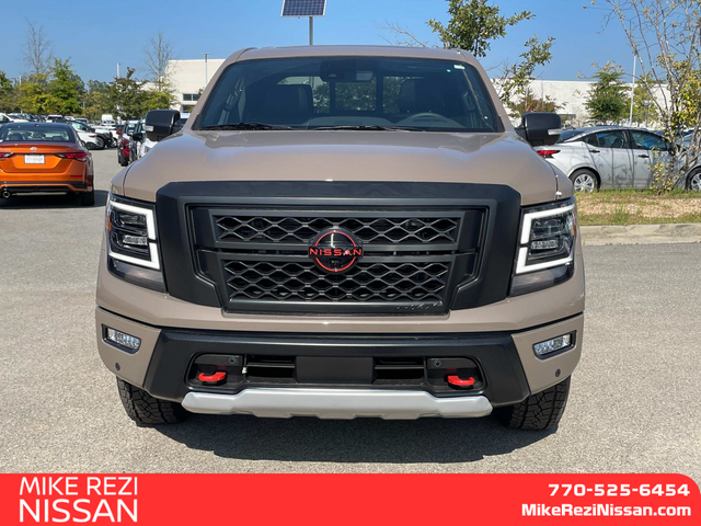 2024 Nissan Titan PRO-4X 6