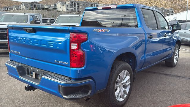 2023 Chevrolet Silverado 1500 Custom 3