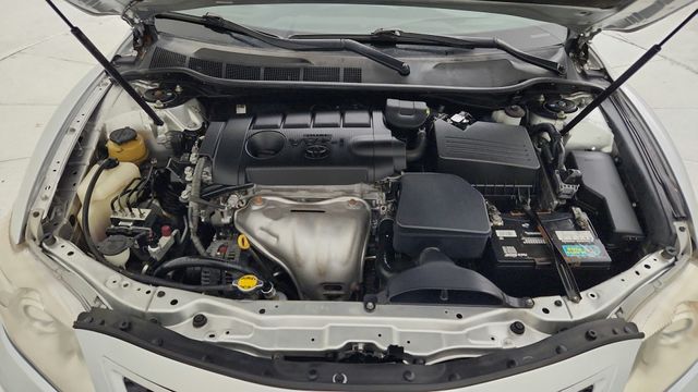 2011 Toyota Camry SE Silver at Emmons Autoplex