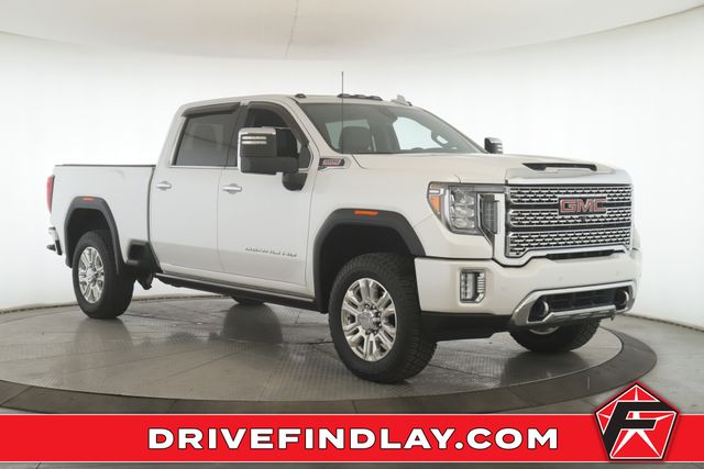White 2022 GMC Sierra 2500HD Denali Crew Cab 4WD Pickup Truck Four-Wheel Drive Automatic