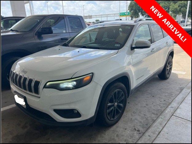 2019 Jeep Cherokee Latitude Plus White at Texan Dodge Chrysler Jeep Ram