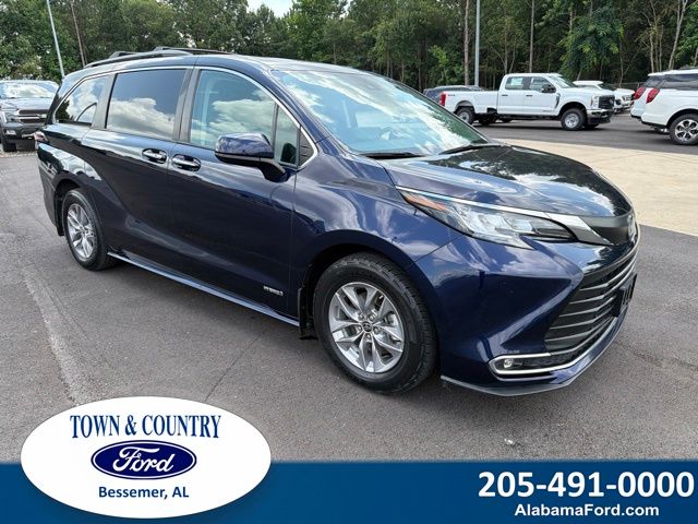 Blueprint 2021 Toyota Sienna Minivan Front-Wheel Drive Continuously Variable Transmission