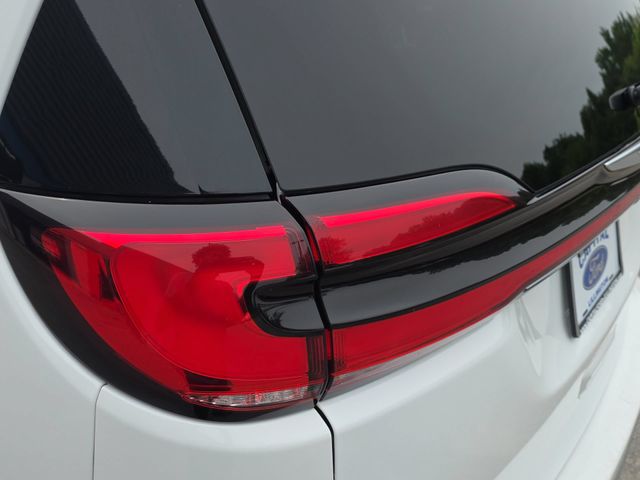 Used 2021 Bright White Clearcoat Chrysler Touring L image 35