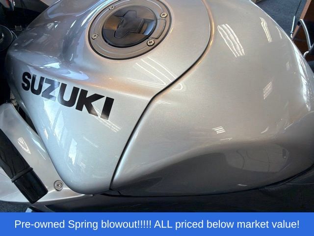 Used 2025 Silver Suzuki R image 27