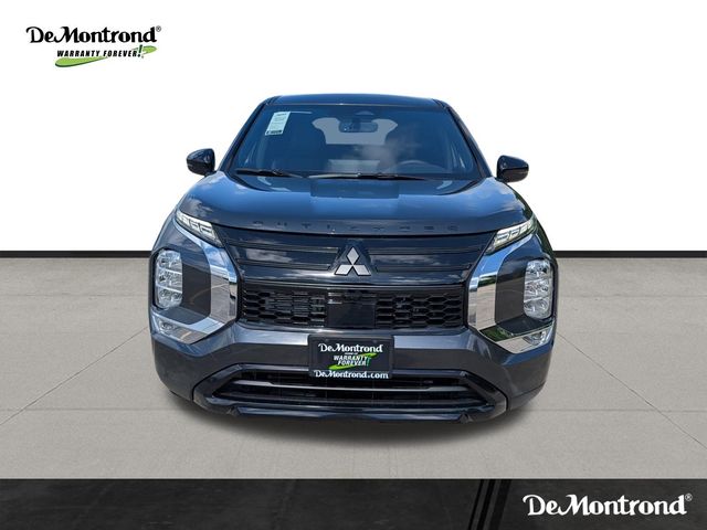 2026 Mitsubishi Outlander LE Gray at North Houston Mitsubishi
