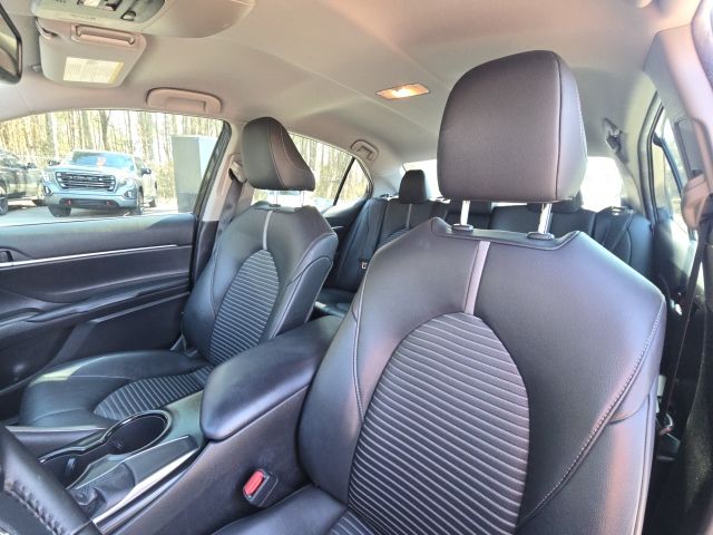 2019 Toyota Camry L:B02043A