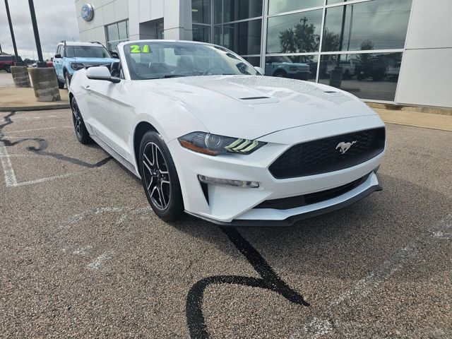 Oxford White 2021 Ford Mustang Convertible Rear-Wheel Drive Automatic
