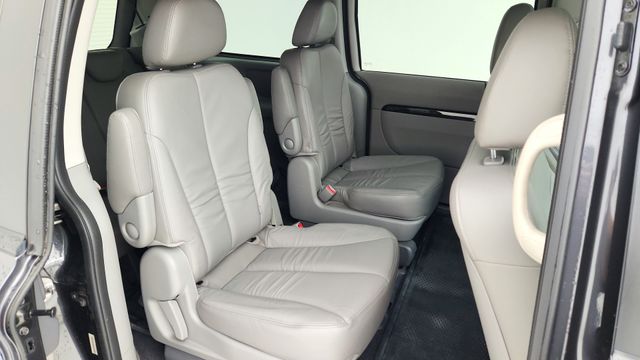 2014 Kia Sedona EX Gray at Gullo Toyota