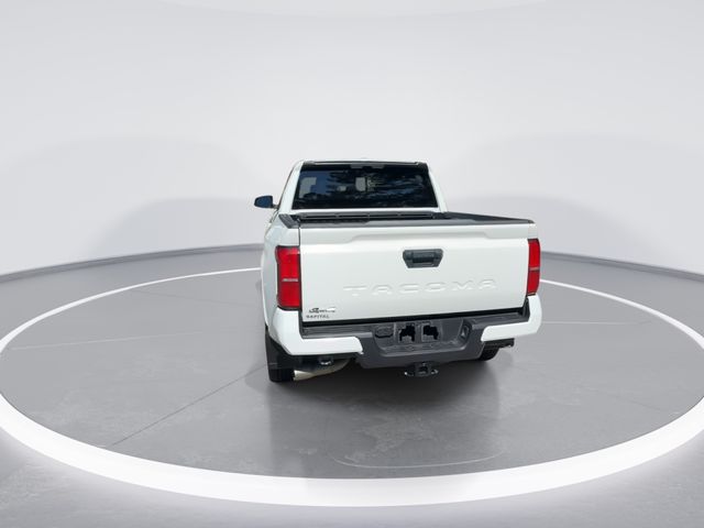 Used 2025 White Toyota SR5 image 7