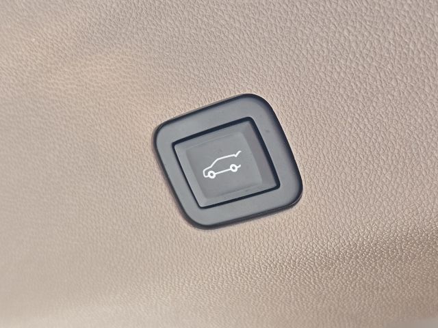 2021 GMC Yukon Denali:B02379A2