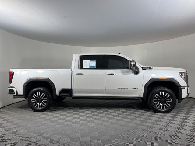 2024 White Frost Tricoat GMC Sierra 2500HD Denali Ultimate 4X4 Truck