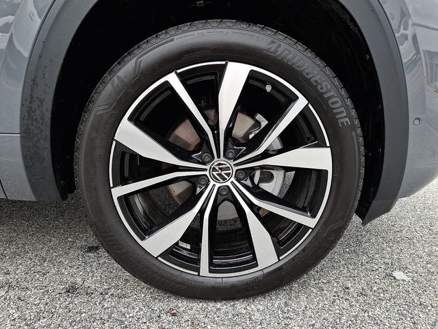 2025 Volkswagen Atlas Cross Sport 2.0T SEL Premium R-Line  at Sutliff Volkswagen