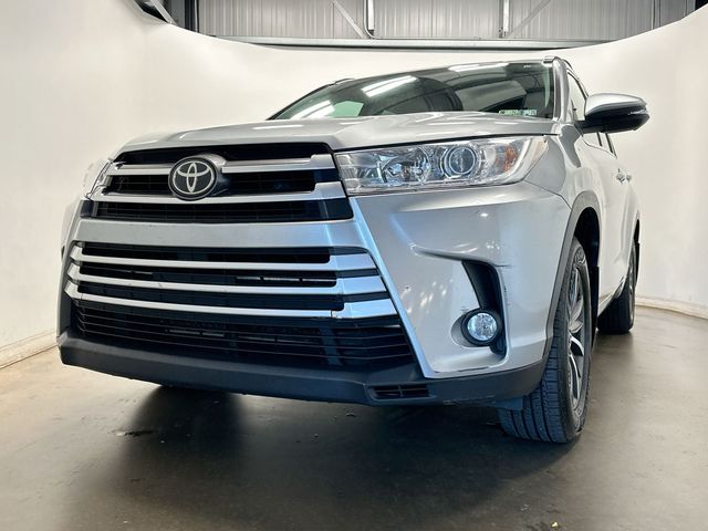 2017 Toyota Highlander SE Silver at Rochrich Mazda