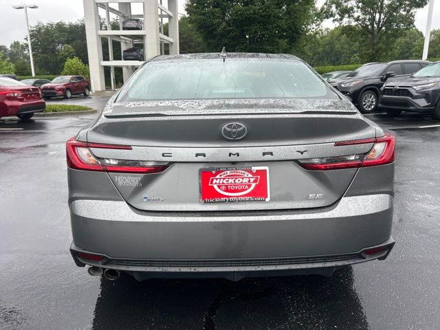 2025 Toyota Camry SE - Photo 9